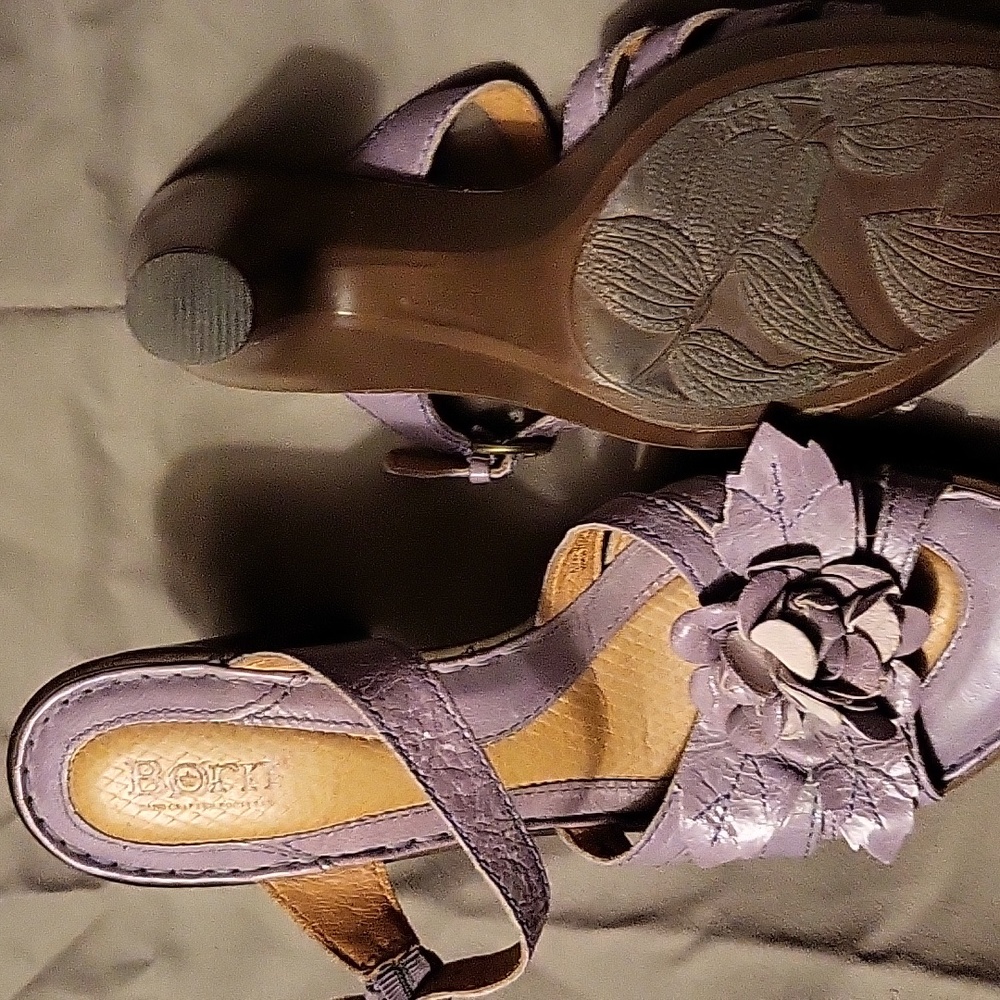 Womens shoes